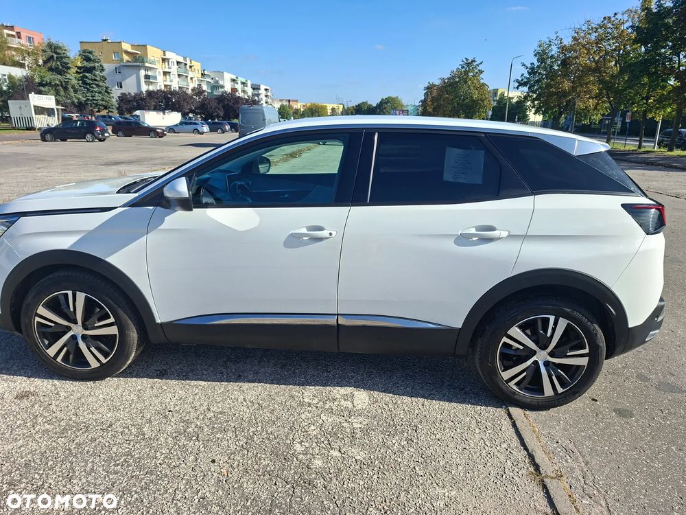 Peugeot 3008 1.2 PureTech GPF Allure S&S - 4