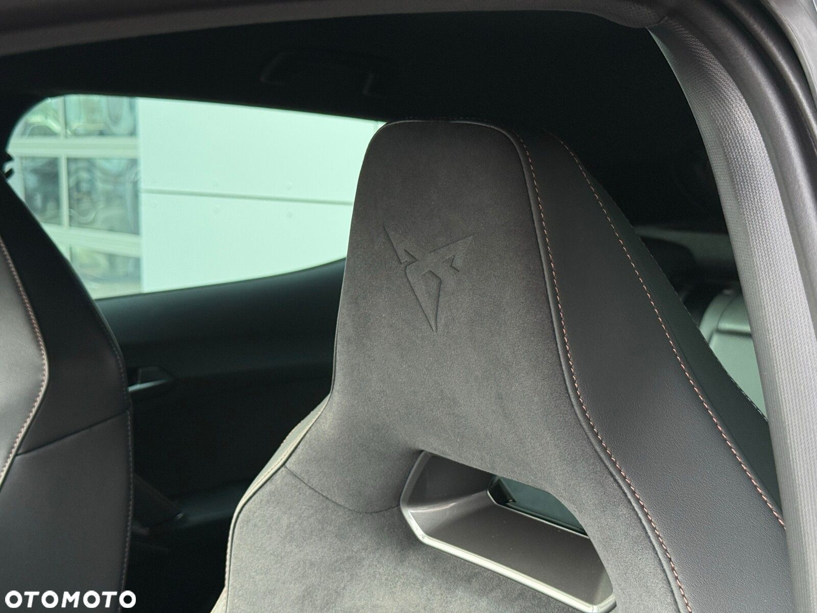 Cupra Formentor 1.5 eTSI mHEV DSG - 14