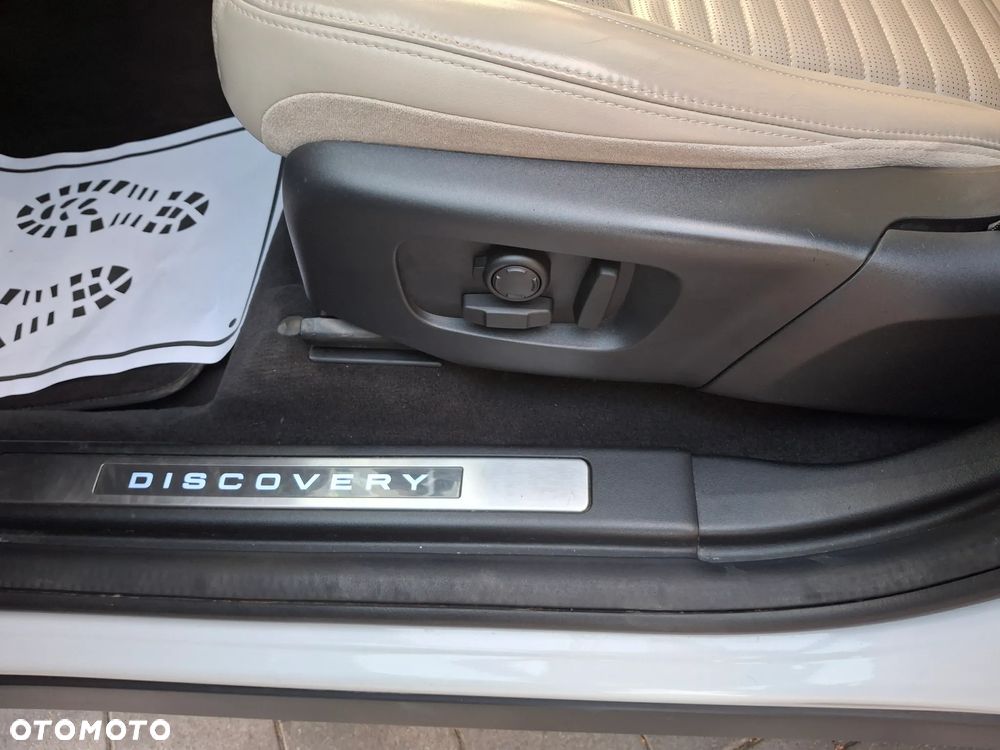 Land Rover Discovery Sport D165 R-Dynamic SE - 38