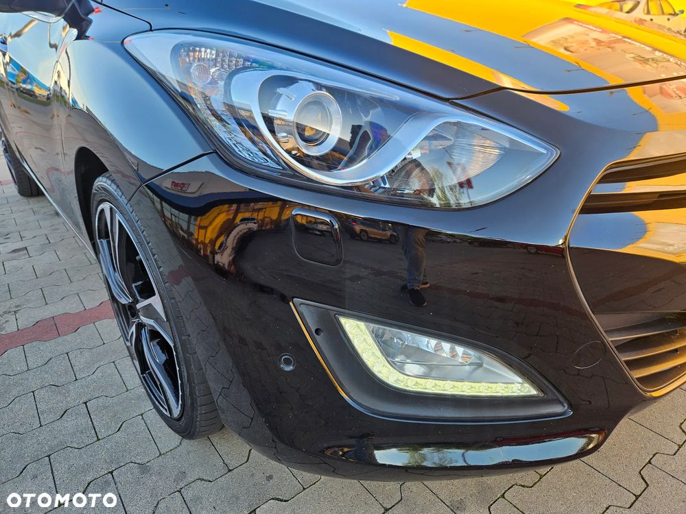 Hyundai i30 blue 1.6 GDI YES Gold - 23