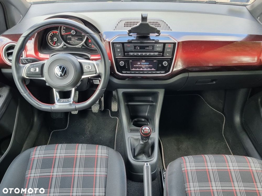 Volkswagen up! 1.0 TSI GTI - 14