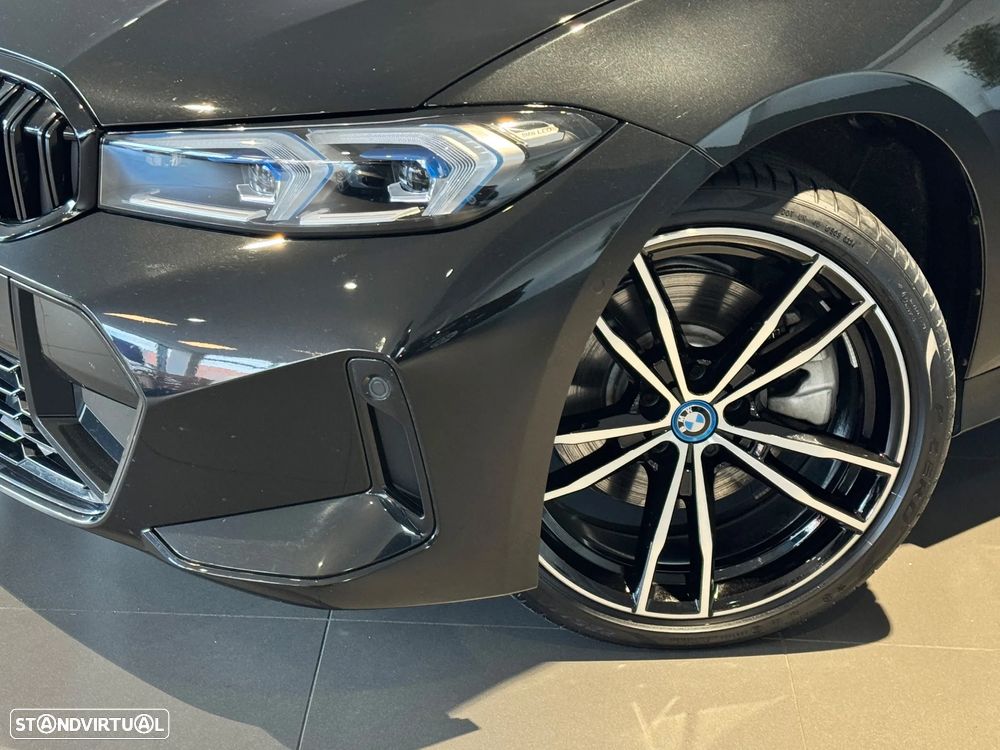 BMW 320 e Pack Desportivo M Auto - 6