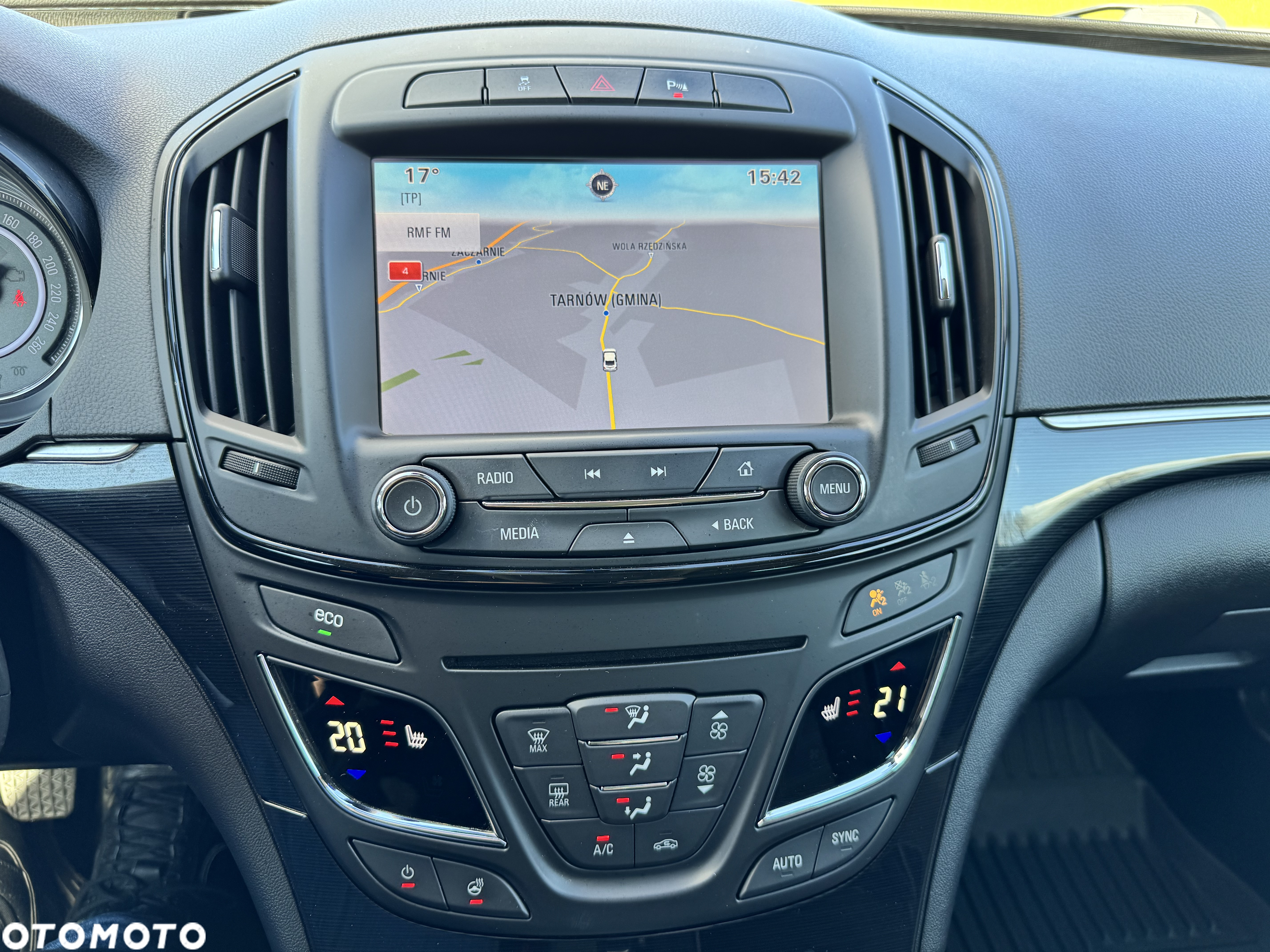 Opel Insignia 2.0 CDTI Cosmo ecoFLEX S&S - 33
