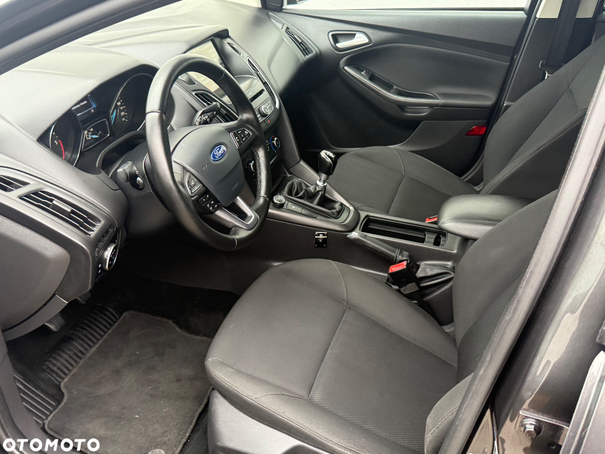 Ford Focus 1.5 EcoBlue Active Business - 21