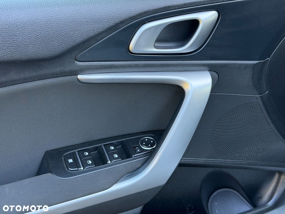 Kia Ceed 1.4 L Business Line Plus - 30