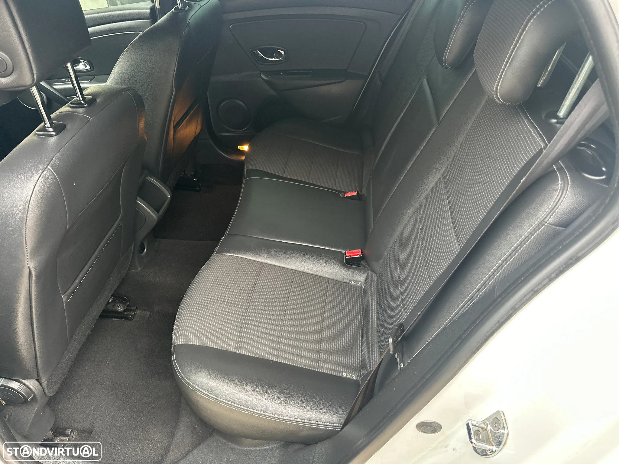 Renault Mégane Sport Tourer 1.5 dCi GT Line SS - 22