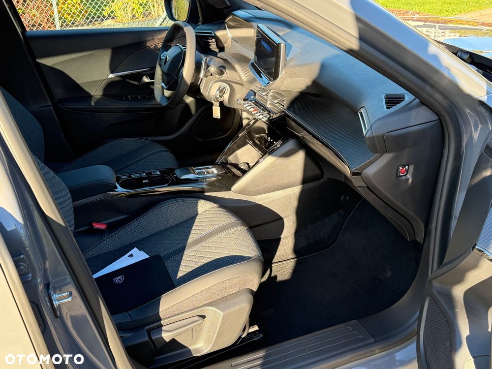 Peugeot 2008 PureTech 130 GT S&S EAT8 - 9