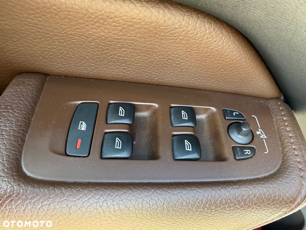 Volvo XC 60 T5 AWD Inscription - 11