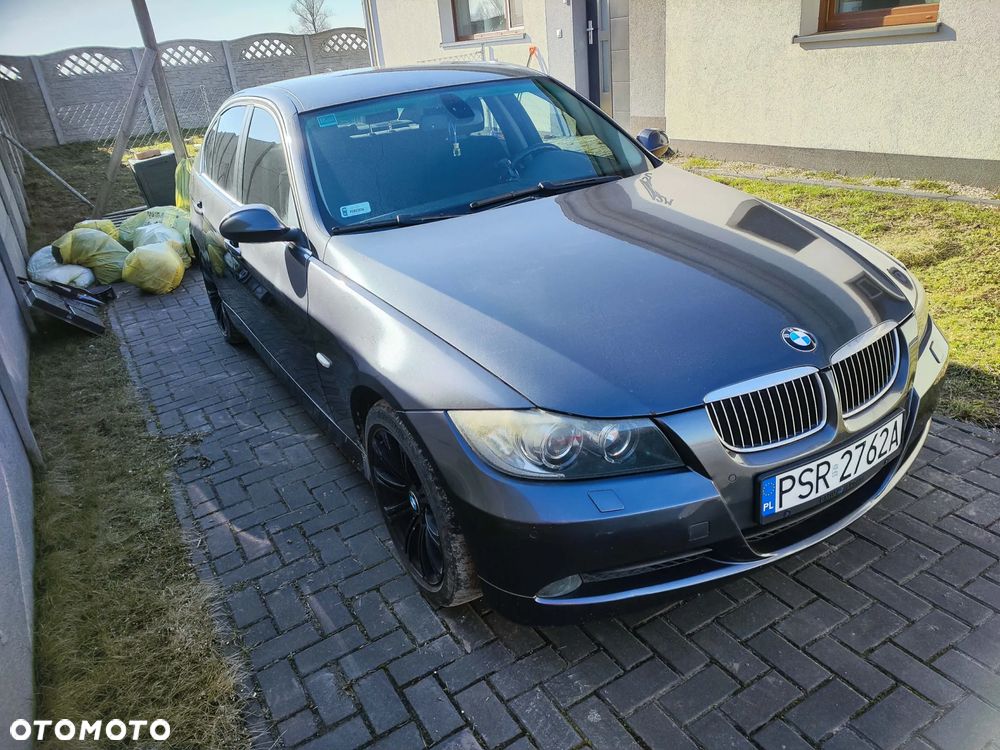 BMW Seria 3 325i - 1