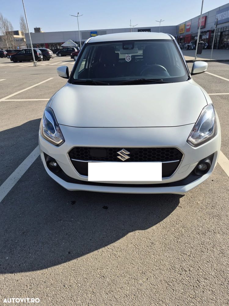 Suzuki Swift M-Hybrid 1.2 Spirit - 1