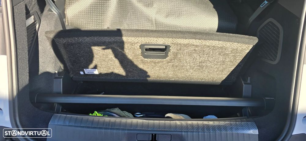 Peugeot 5008 1.2 Hybrid GT e-DCS6 - 7