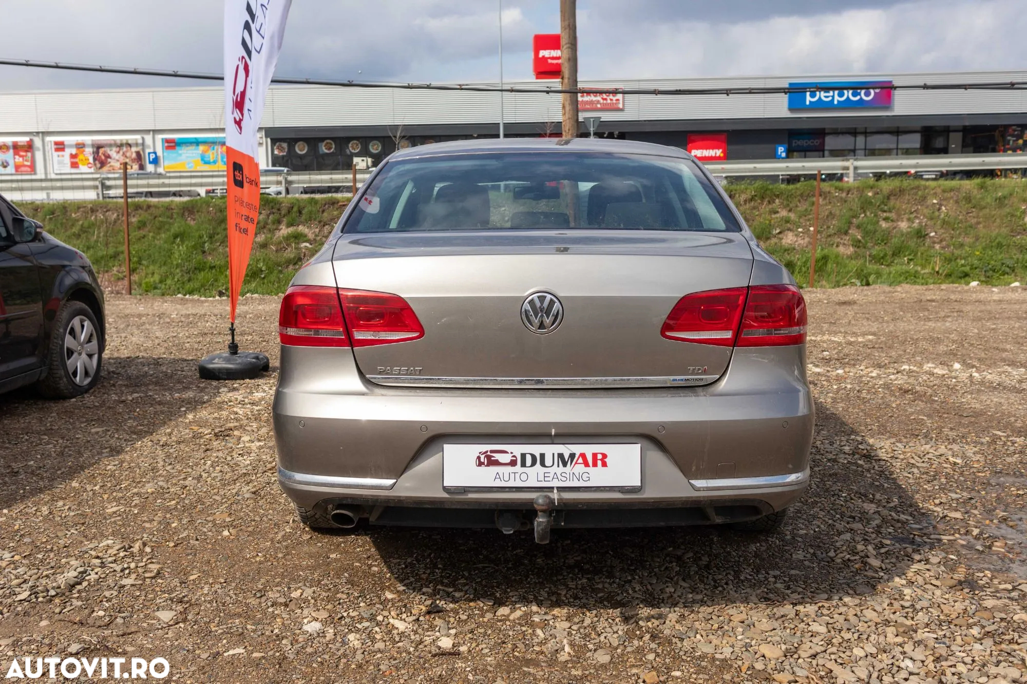Volkswagen Passat 1.6 TDI BlueMotion Technology Comfortline - 4