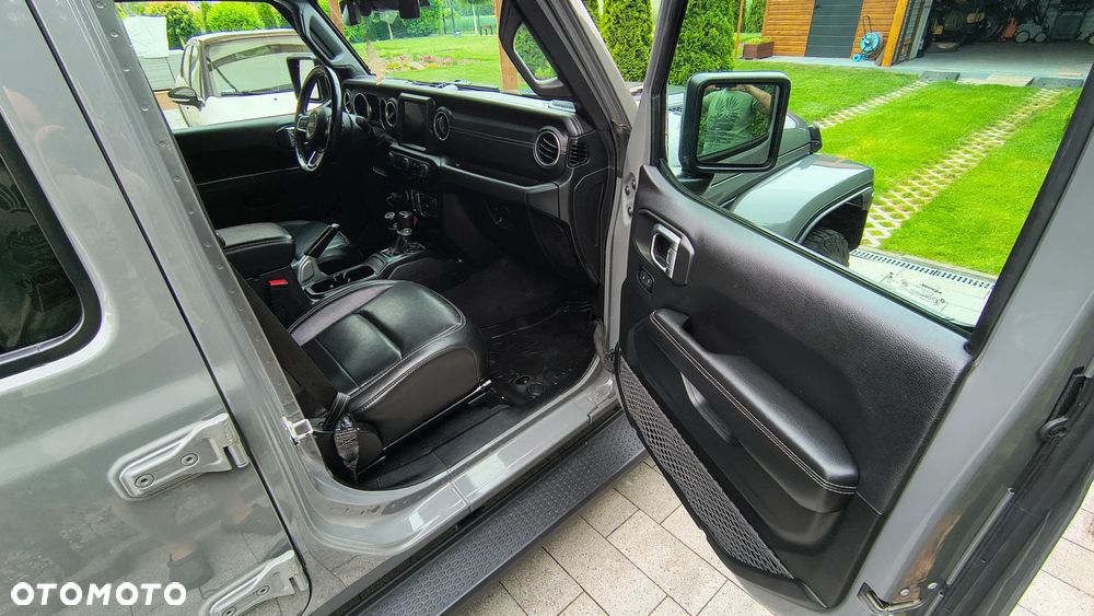 Jeep Wrangler Unlimited GME 2.0 Turbo Sahara - 25