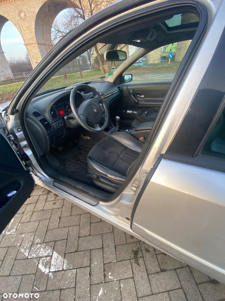 Renault Laguna 1.9 dCi Luxe Privilege - 13