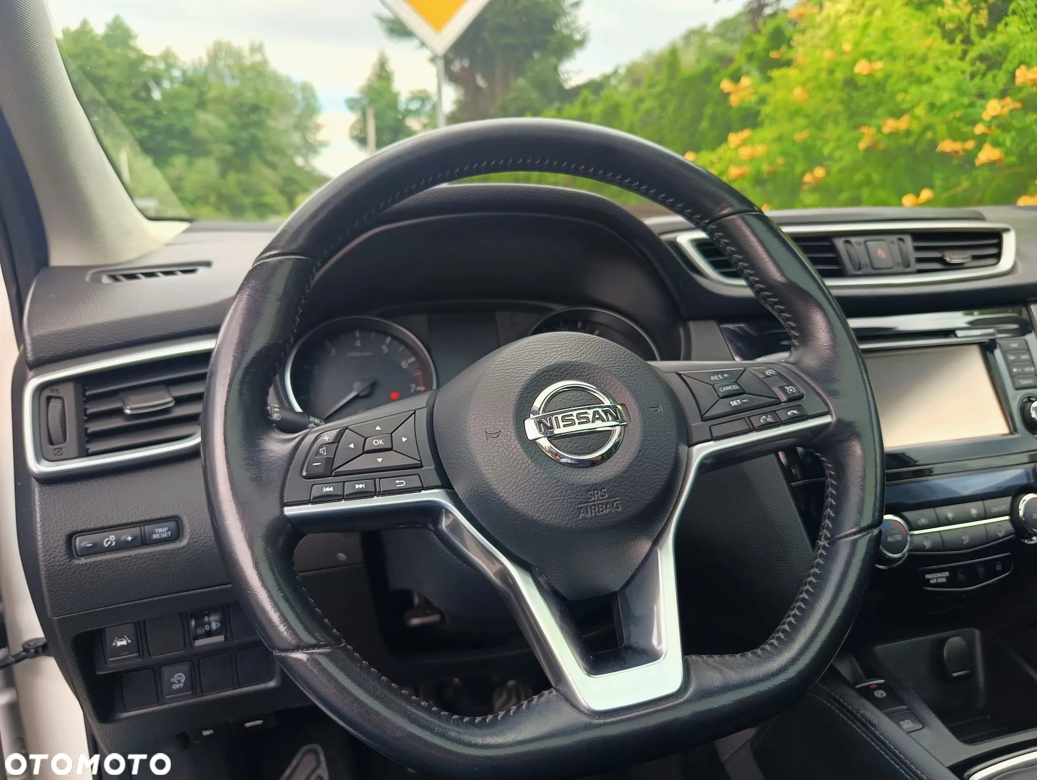 Nissan Qashqai 1.6 DIG-T TEKNA+ - 16