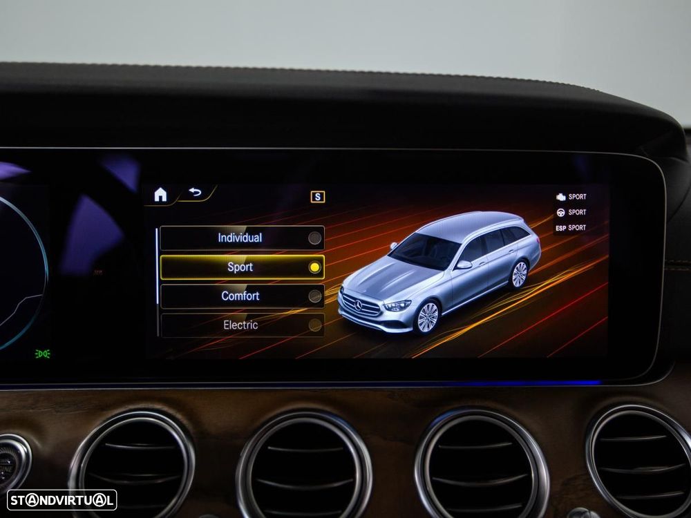 Mercedes-Benz E 300 T 9G-TRONIC AMG Line - 35