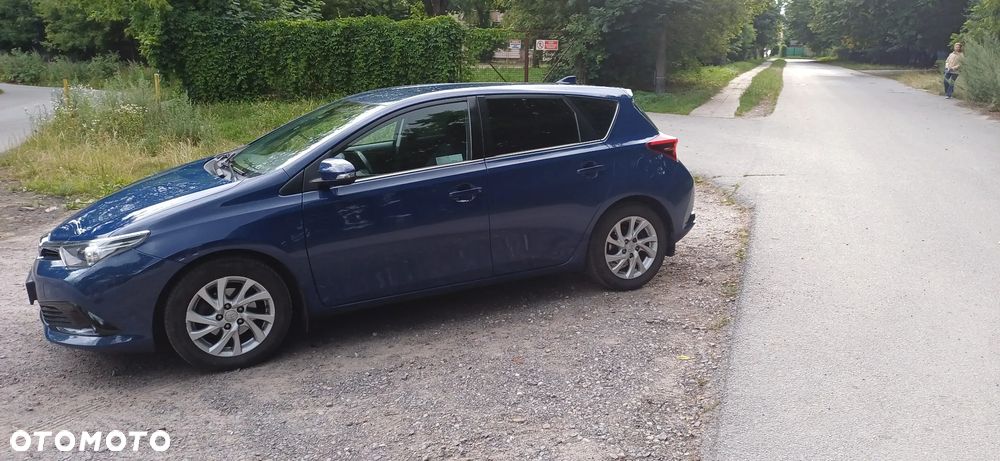 Toyota Auris 1.6 Premium - 2