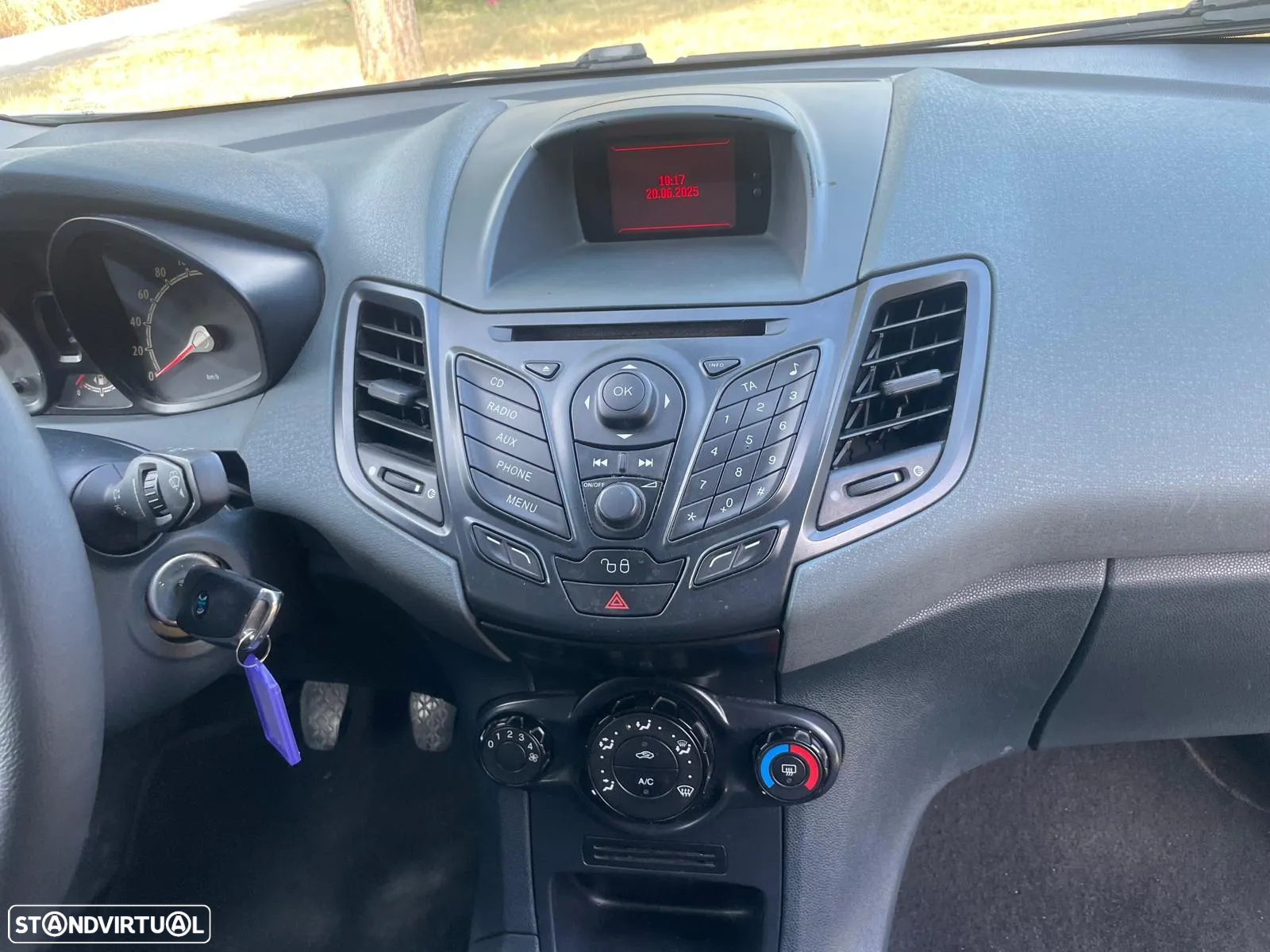 Ford Fiesta - 21
