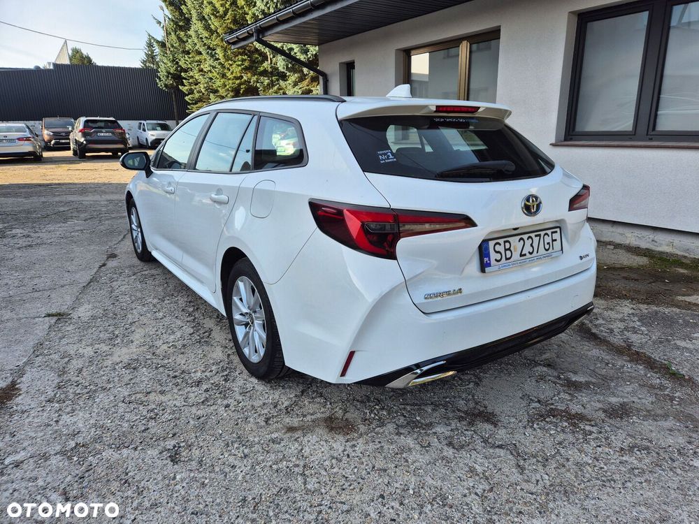 Toyota Corolla 1.8 Hybrid Comfort - 6