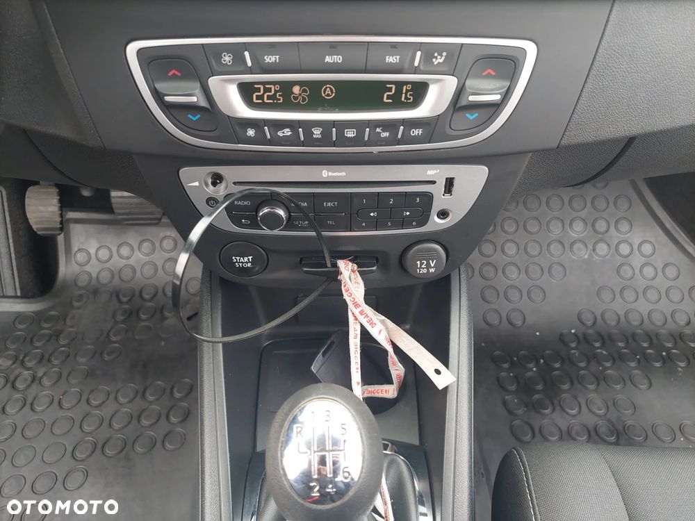 Renault Megane 1.6 16V 110 Paris - 16