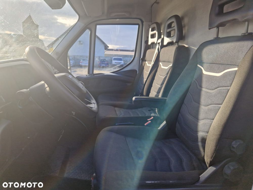Iveco DAILY 35S14 - 13