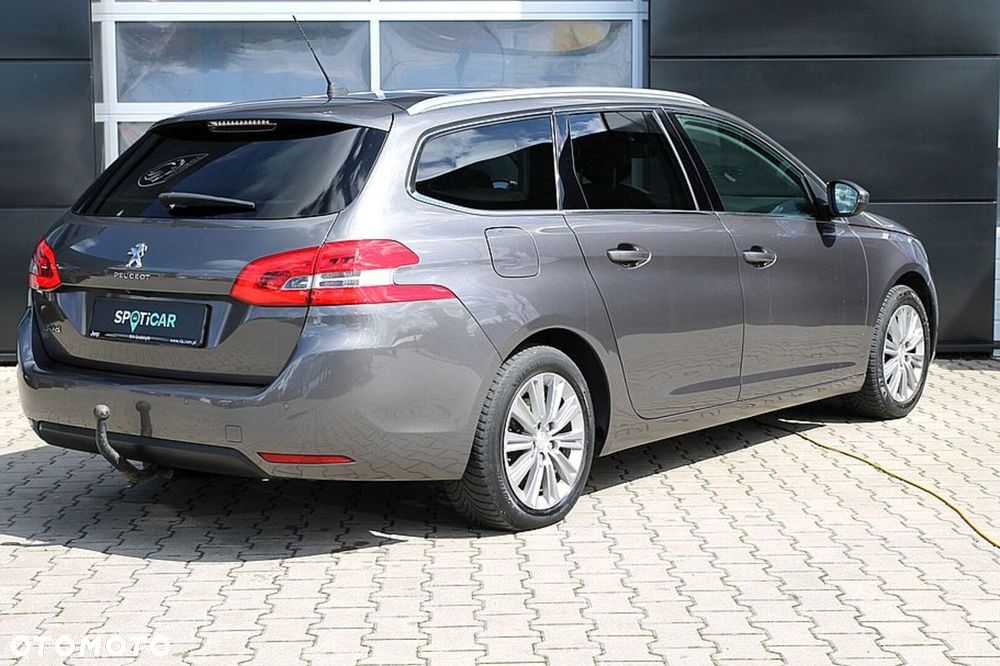 Peugeot 308 1.2 PureTech Allure S&S - 21