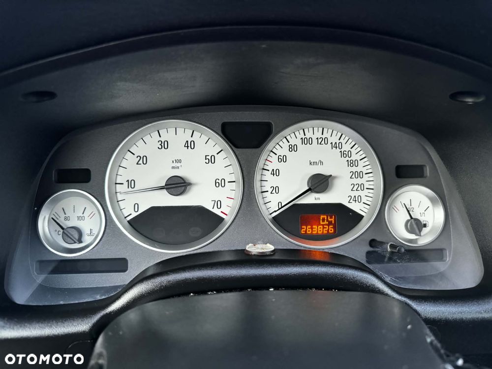 Opel Astra 2.2 Sport - 15