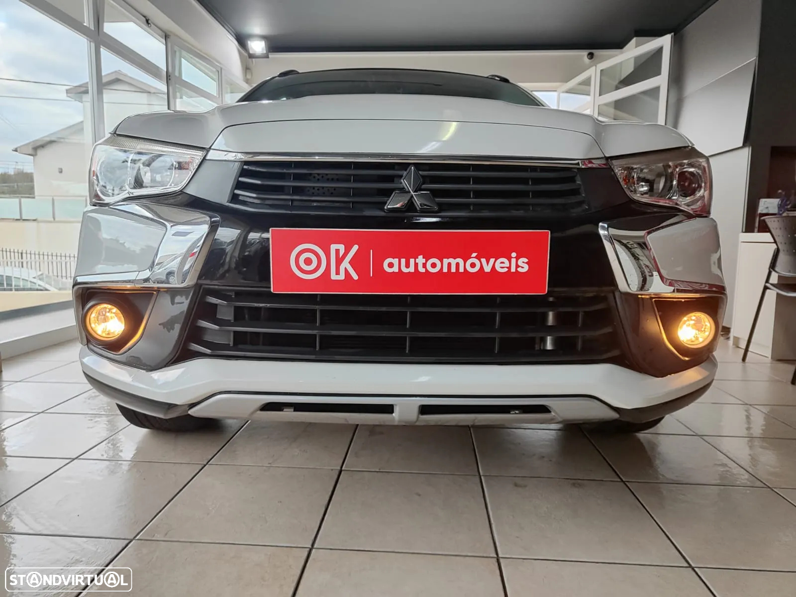 Mitsubishi ASX 1.6 MIVEC Intense - 3