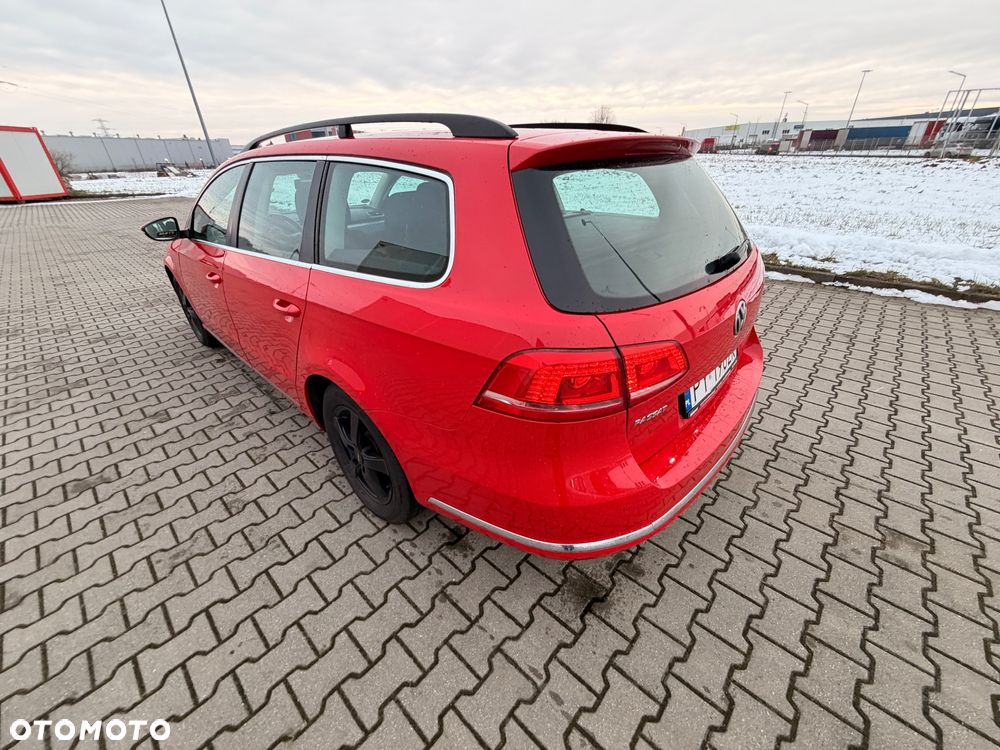 Volkswagen Passat Variant 2.0 TDI DPF Sportline - 22
