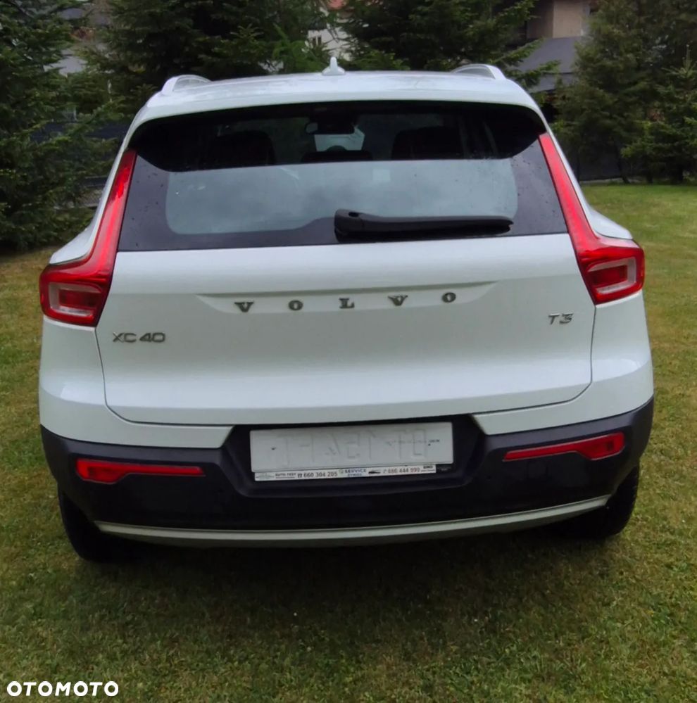 Volvo XC 40 T3 Momentum - 5