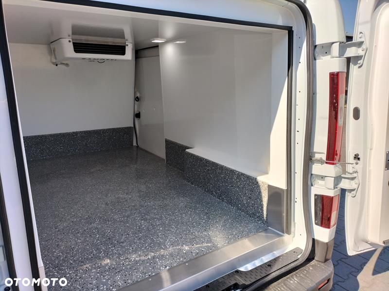 Renault Trafic - 6