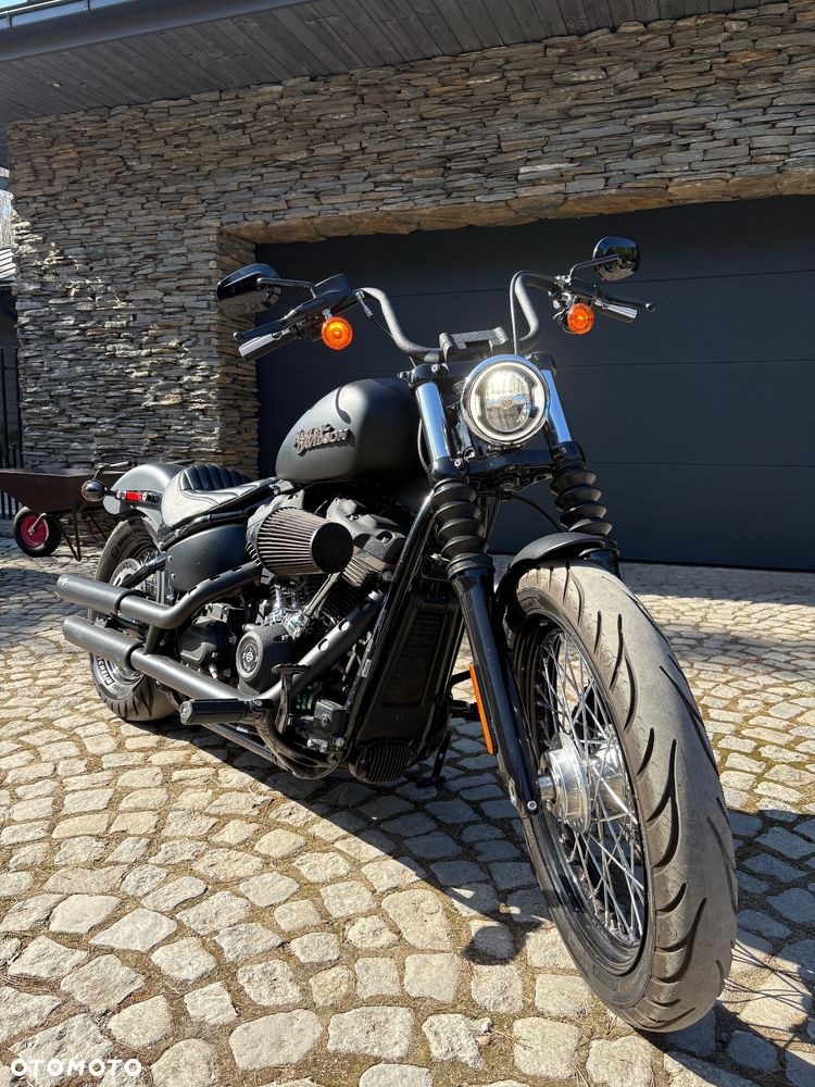 Harley-Davidson Softail Street Bob - 3
