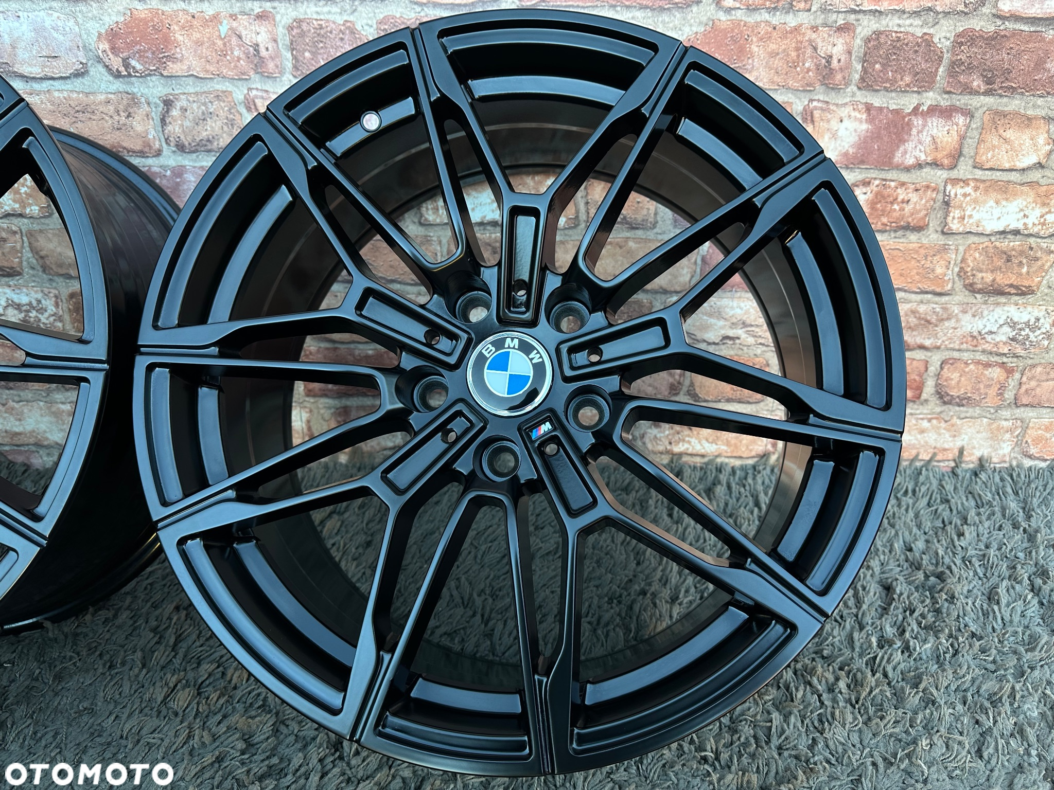 NOWE alufelgi M pakiet 5x112 18 felgi 8j ET35 BMW seria 3 G20 G22 G30 G31 F44 G22 G23 G32 F39 G60 G01 X1 F48 G42 X2 U06 Active Tourer Z4 G29 xDrive Styling 930 czarne Japan Racing Carbonado Rubin - 11