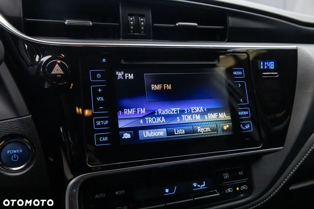 Toyota Auris Hybrid 135 Premium - 21