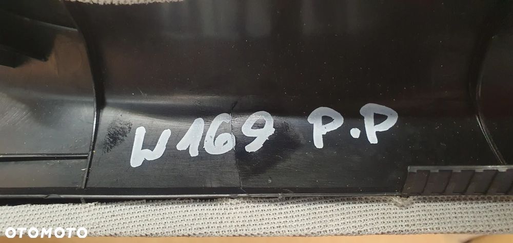 Osłona poszycie słupka prawy przód Mercedes A-Klasa W169 A1696901825 - 6
