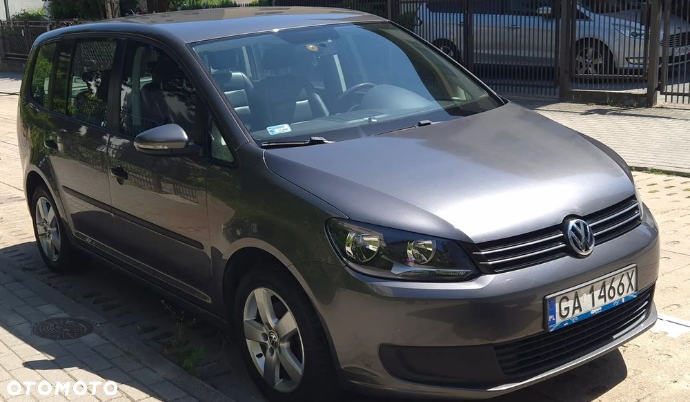 Volkswagen Touran 1.6 TDI DPF Trendline DSG - 4