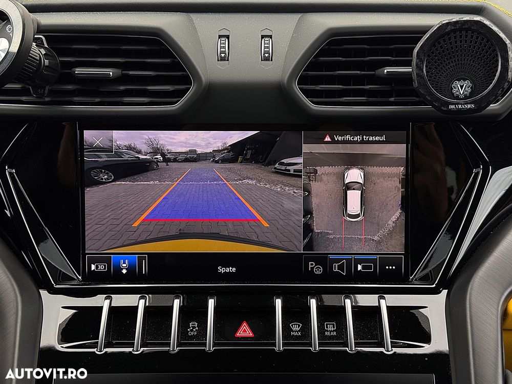 Lamborghini URUS - 31