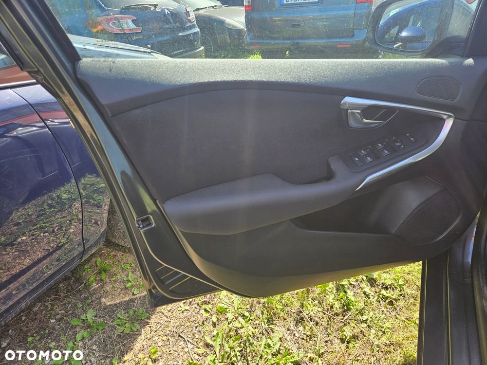 Volvo V40 T2 - 21