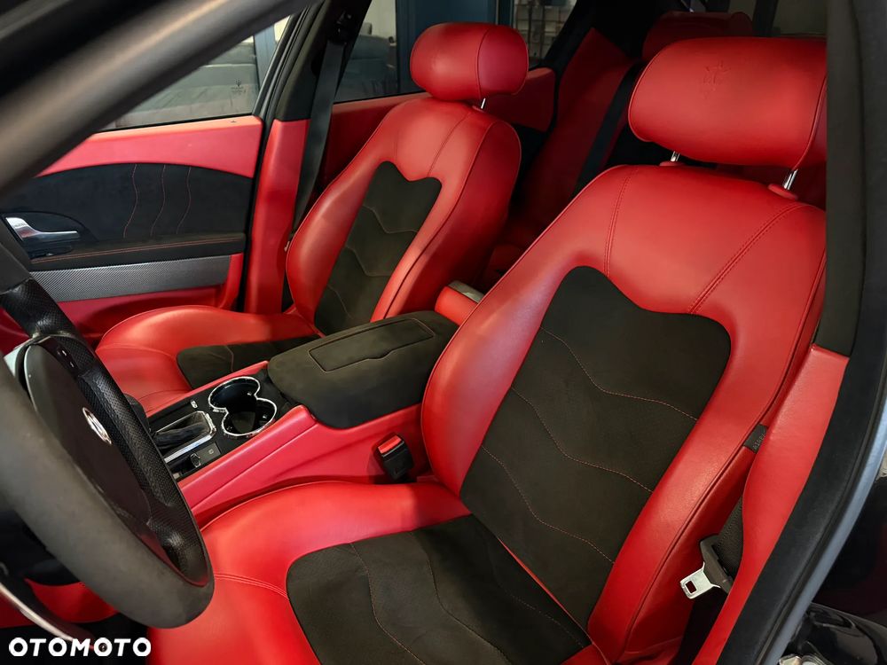 Maserati Quattroporte - 6