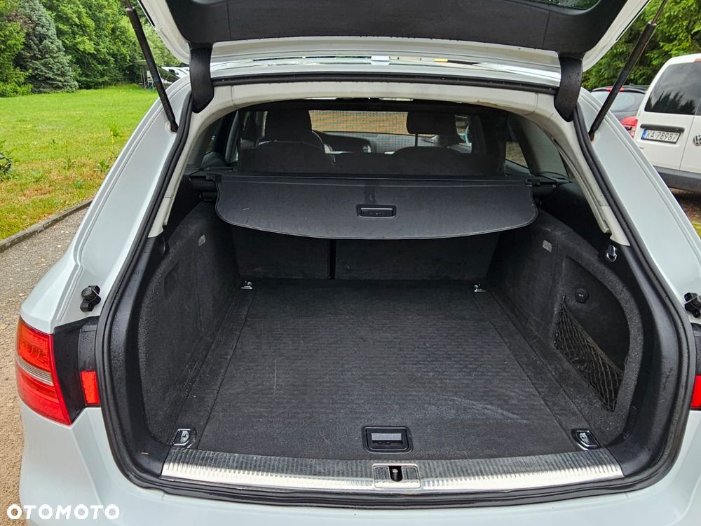 Audi A4 Avant - 8