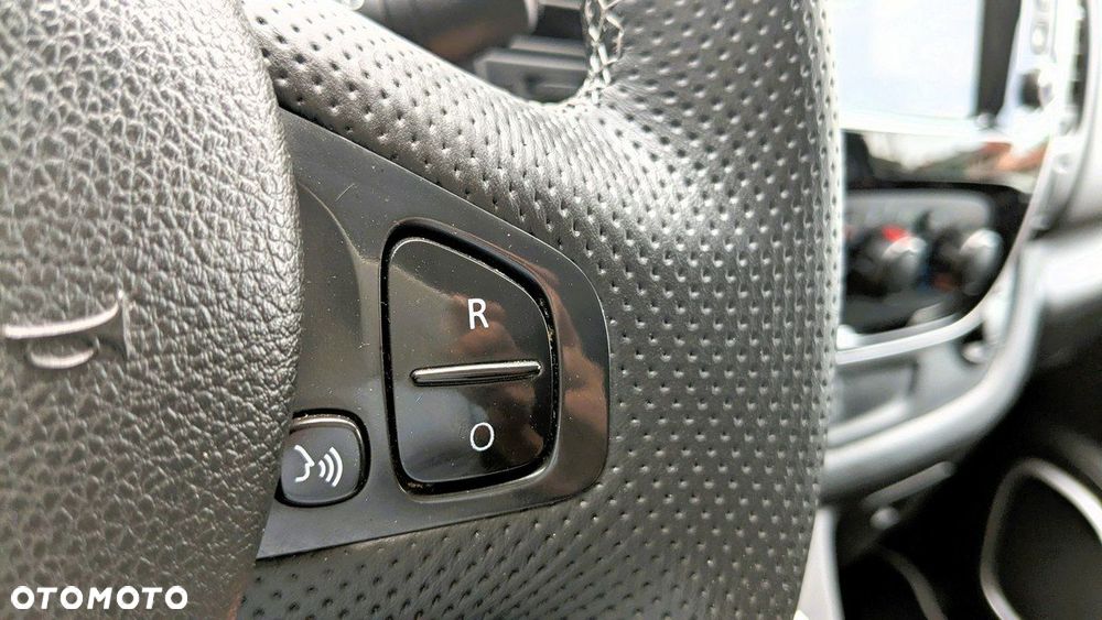 Opel Vivaro - 24