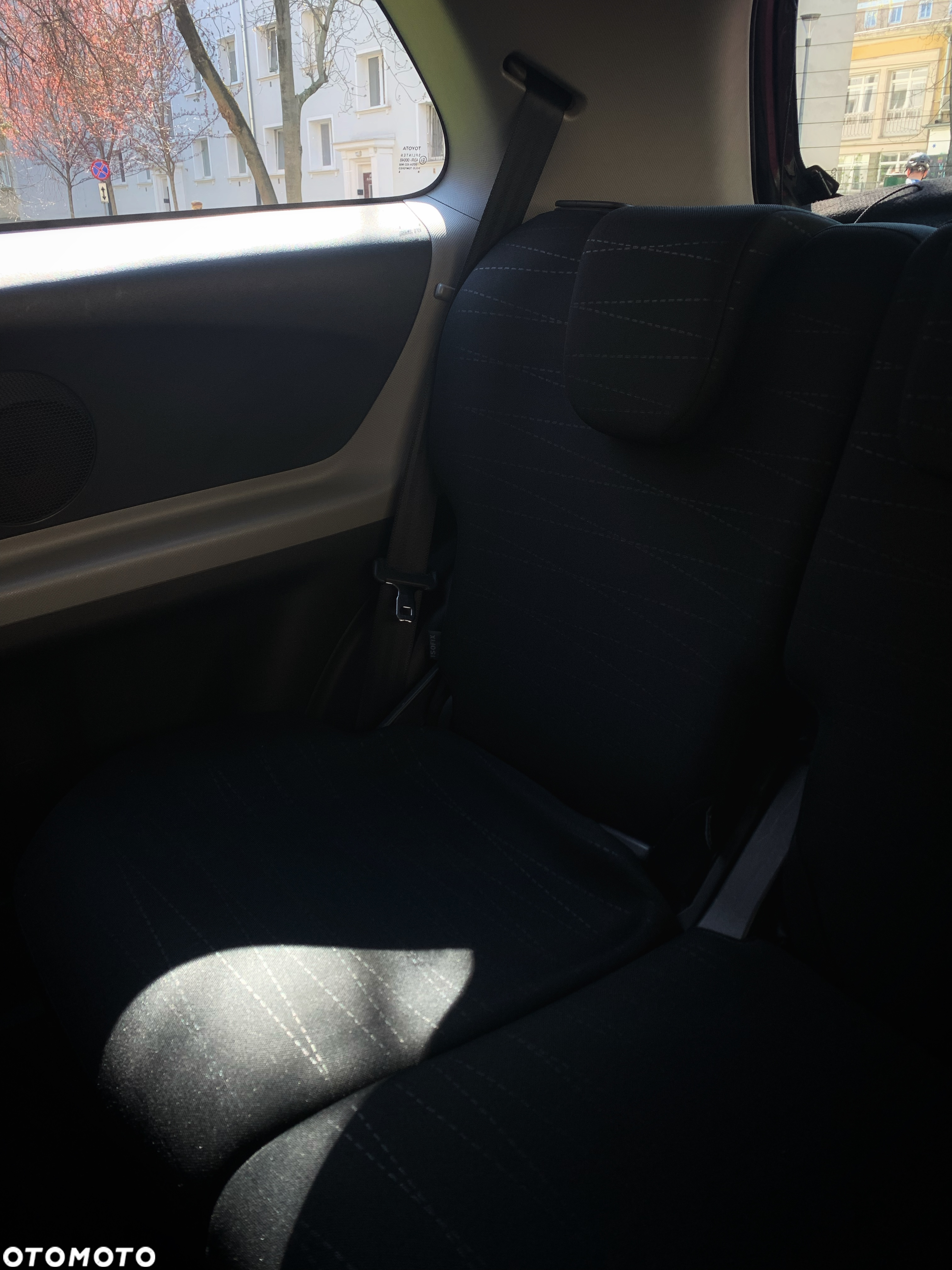 Toyota Yaris 1.0 Luna A/C - 12