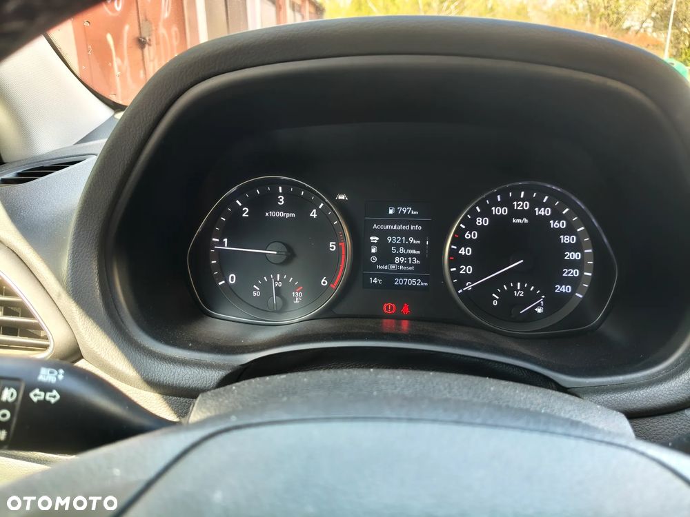 Hyundai i30 1.6 D Classic + - 7