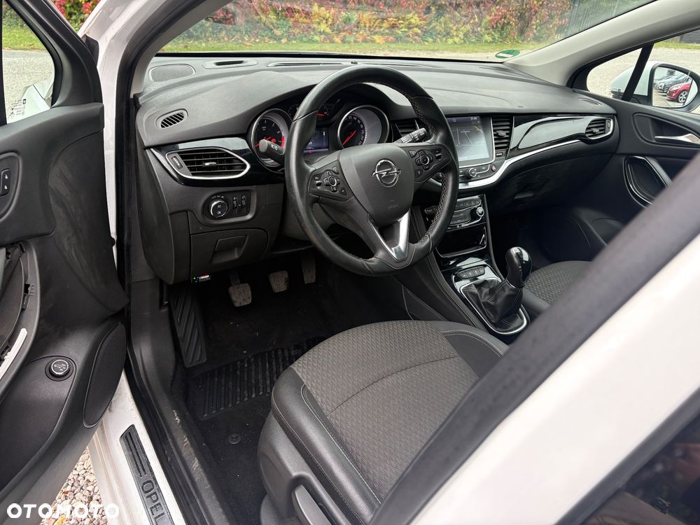 Opel Astra - 12