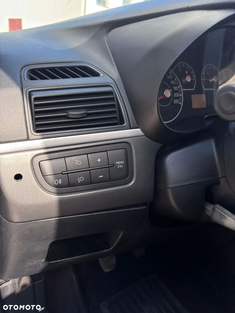 Fiat Grande Punto 1.4 8V Active - 18