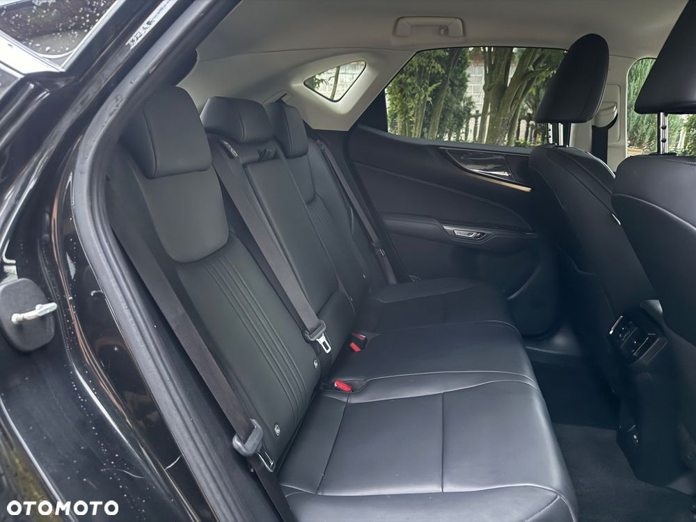 Lexus NX 350h Prestige AWD - 31