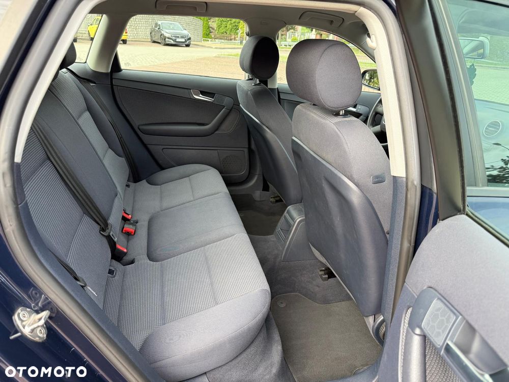 Audi A3 Sportback 1.6 FSI Ambiente - 16