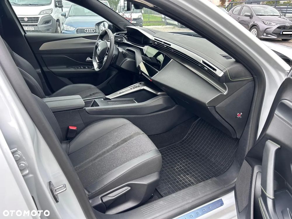 Peugeot 308 - 11