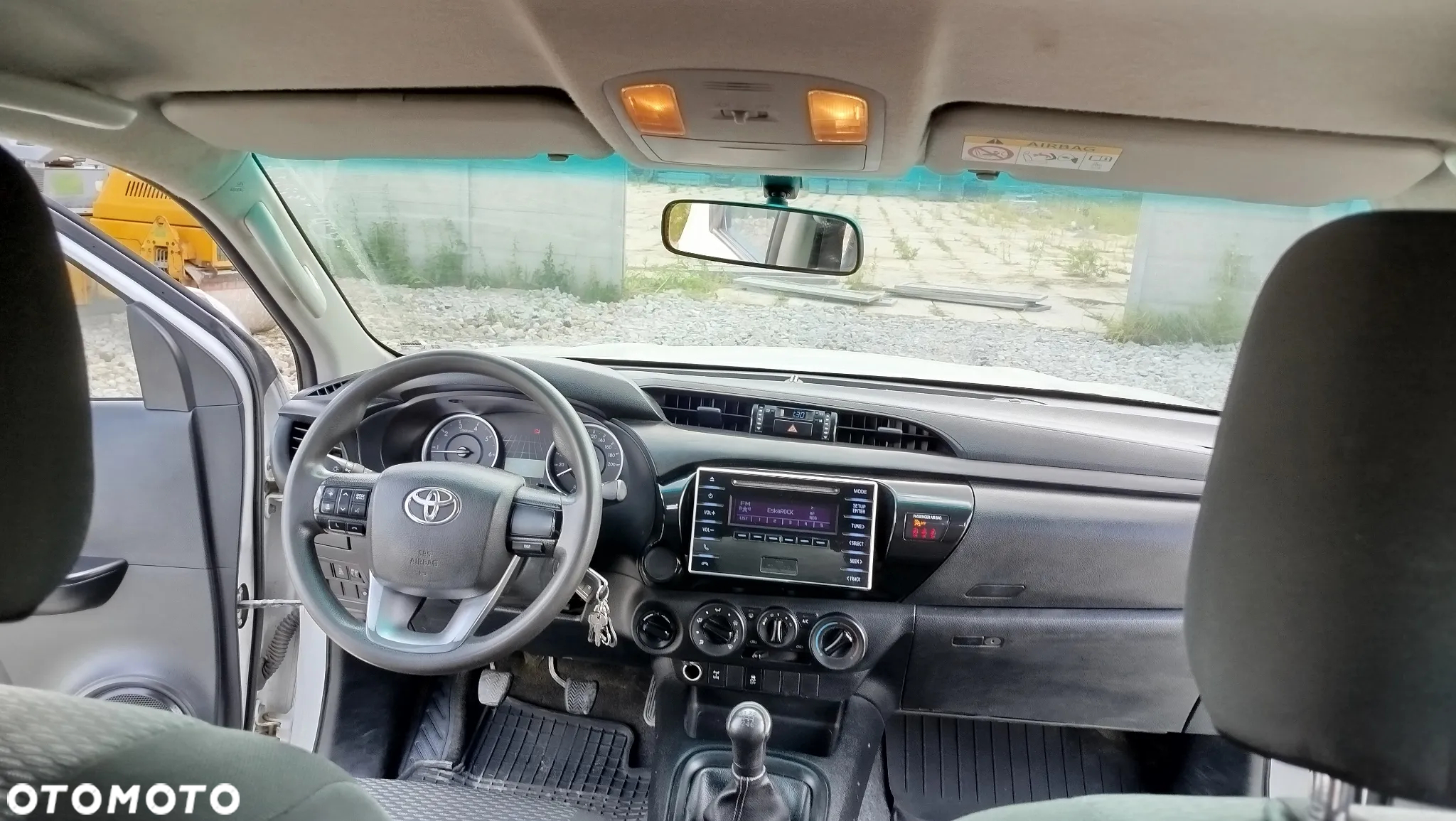 Toyota HILUX - 11