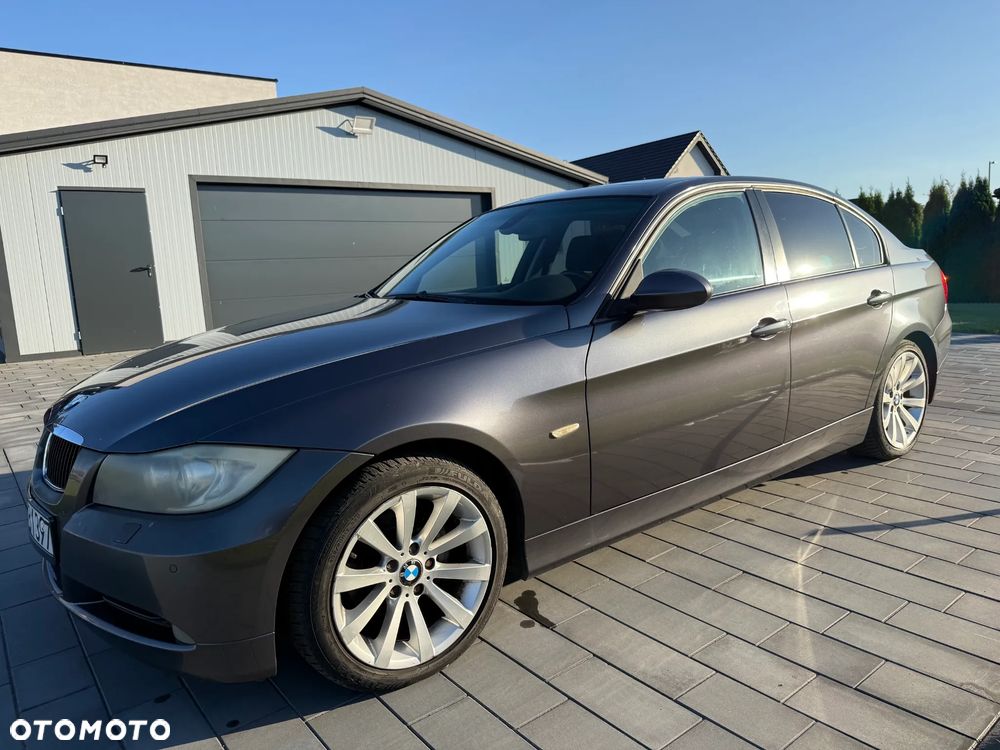BMW Seria 3 320i - 6